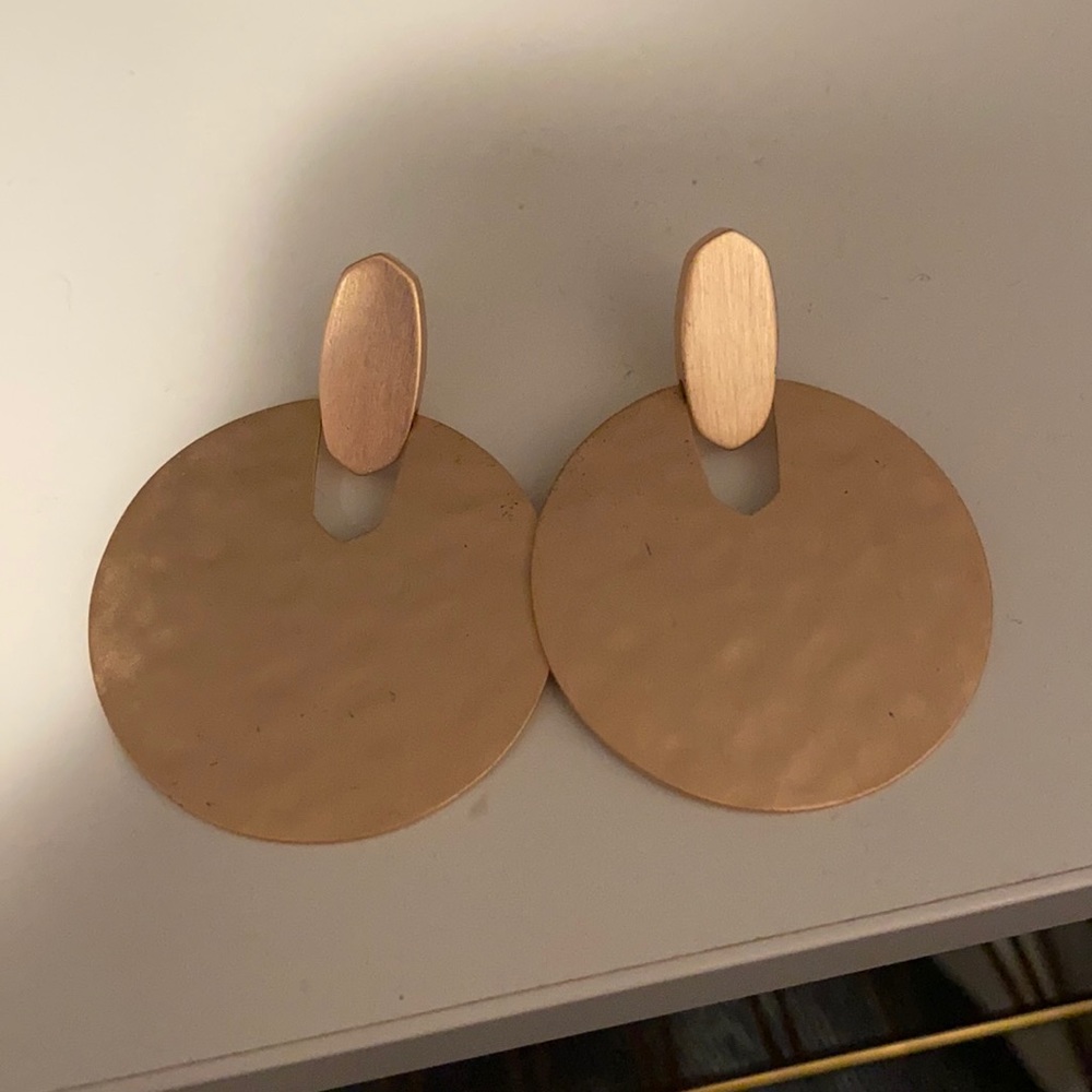 Kendra Scott rose gold Didi earnings